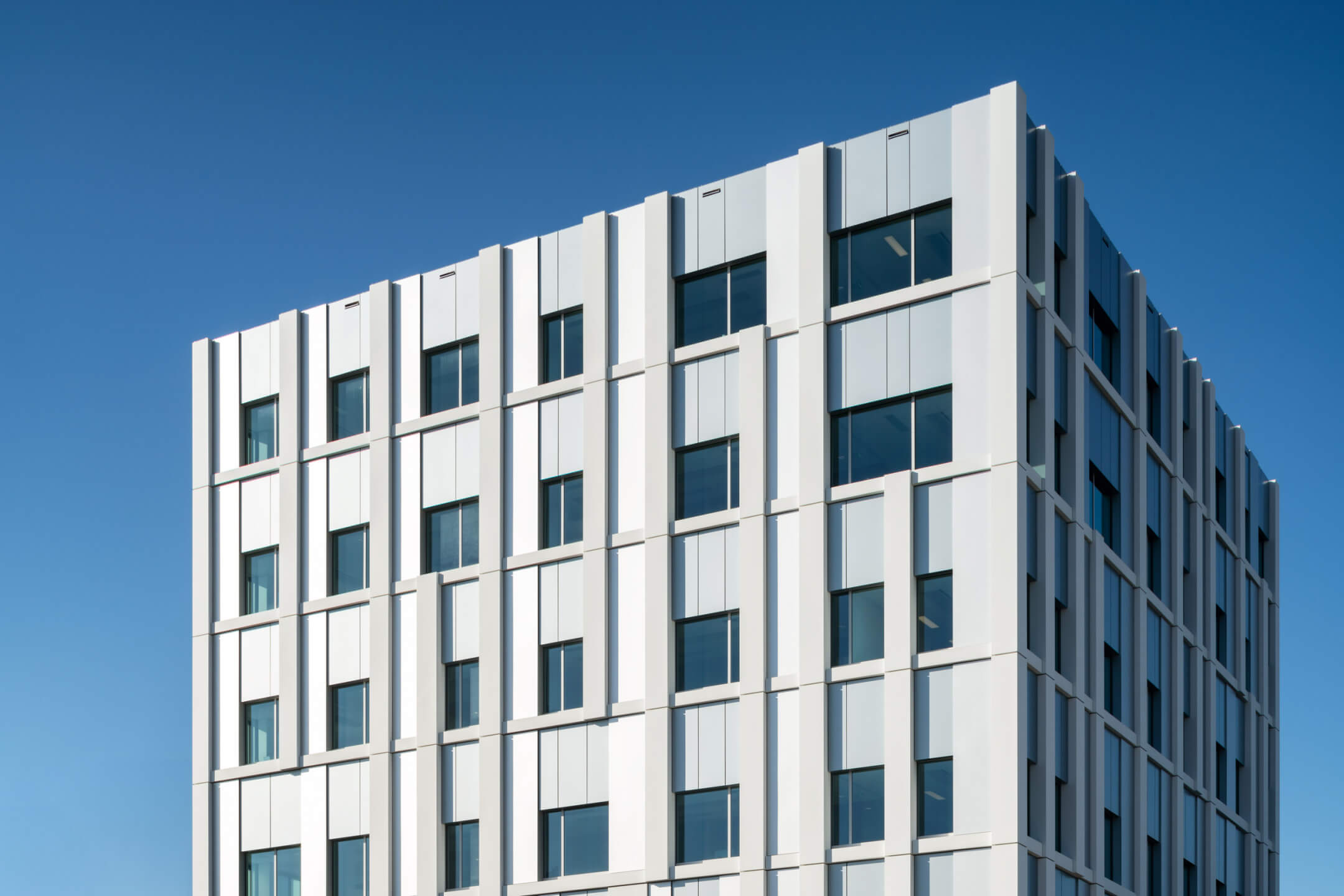 Former Teijin Aramid lab in Arnhem transformed into a 6,000 m² innovative workspace.