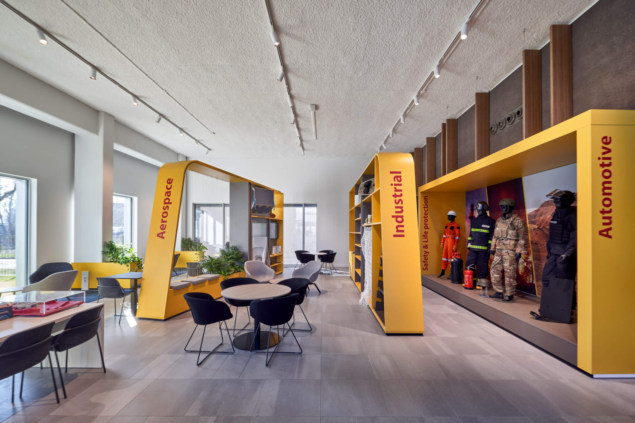 Former Teijin Aramid lab in Arnhem transformed into a 6,000 m² innovative workspace.