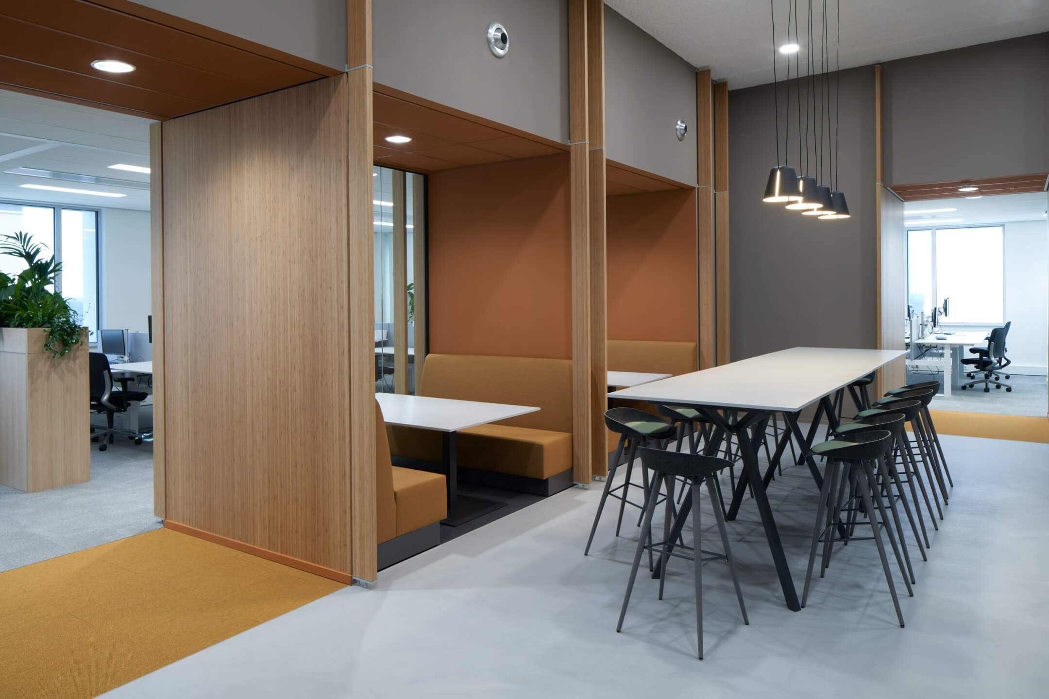 Former Teijin Aramid lab in Arnhem transformed into a 6,000 m² innovative workspace.