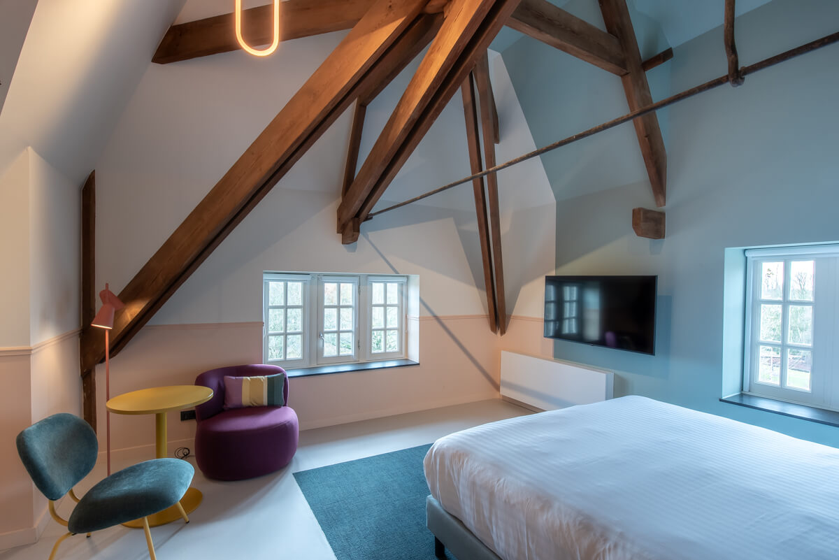 The Rebyl in Nijmegen: Apto Architects transformed a 1922 girls’ school into a 7,500 m² modern hotel with elegant interiors.