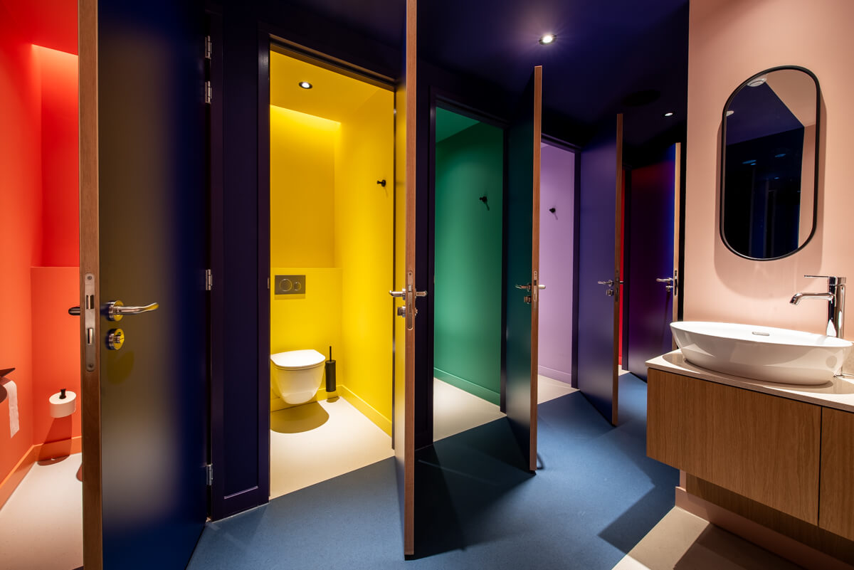 The Rebyl in Nijmegen: Apto Architects transformed a 1922 girls’ school into a 7,500 m² modern hotel with elegant interiors.