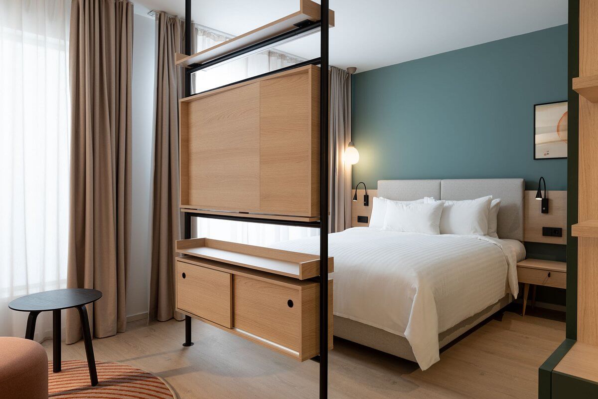 Element by Westin in Wroclaw: Apto Architects' design of a 1,000 m² hotel offering flexible, self-serviced extended stays.